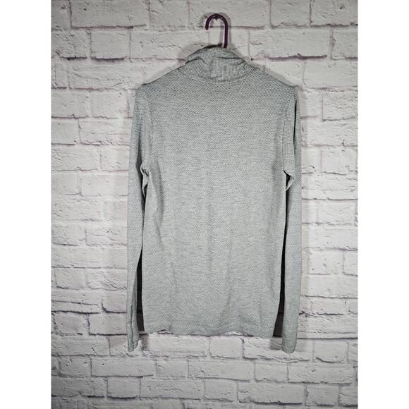 Athleta Womens Gray Running Top Thumb Holes Size Medium Waffle‎ Pattern - Picture 3 of 6